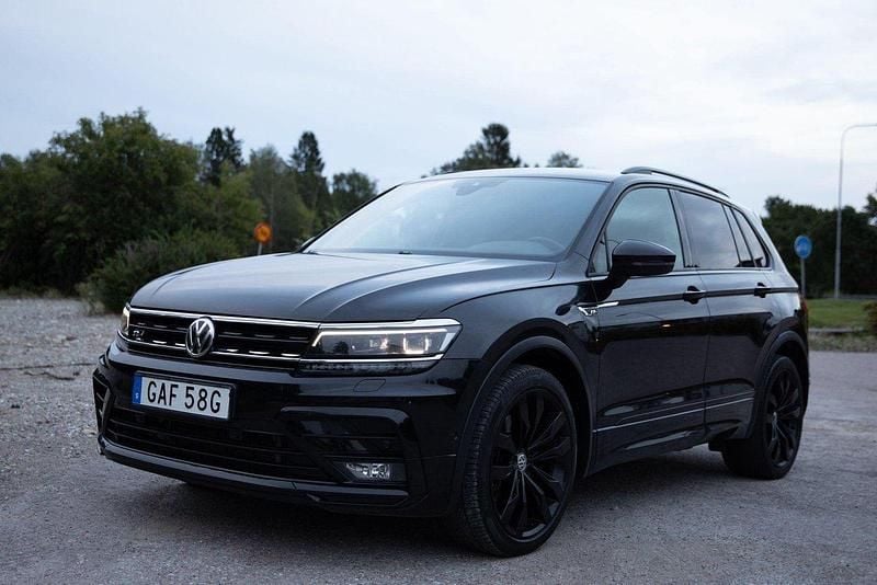 Svart Begagnad 2020 VW Tiguan GT SUV | 279 000 kr (Bra pris) - Bild 1/4