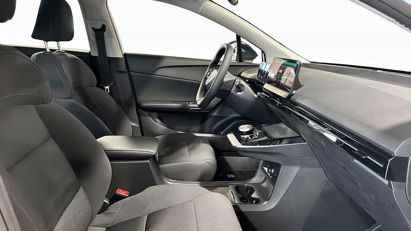 Begagnad MG MG4 EV 125 kW (170 HK) 2024 Vit Halvkombi