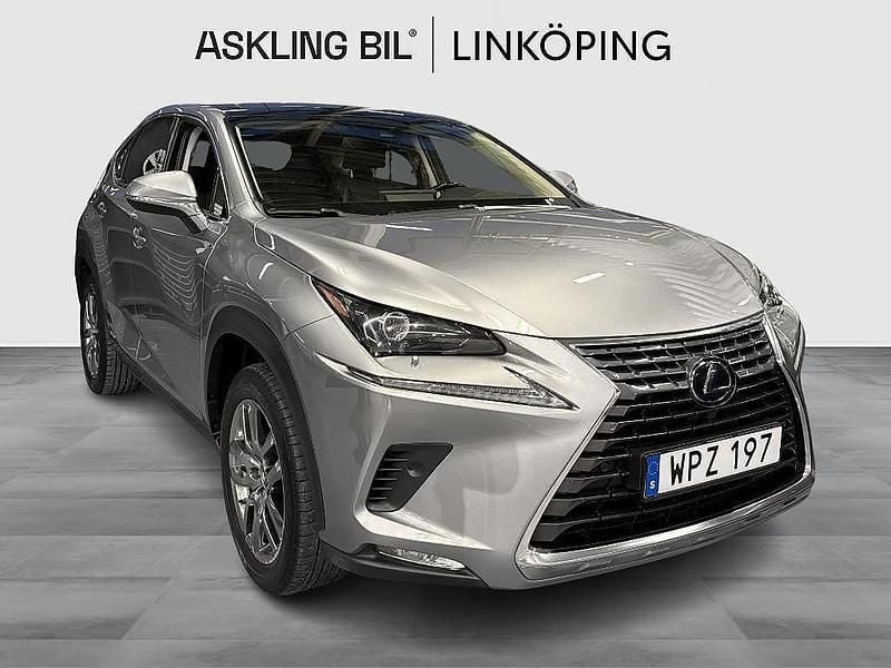 Begagnad Lexus NX300h Executive Line 197 HK (144 kW) 2021 Ljusgrå SUV