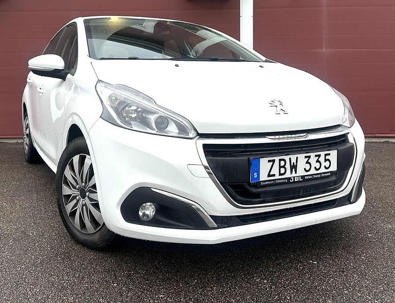 Okänd Begagnad 2017 Peugeot 208 Halvkombi | 68 900 kr (Bra pris) - Bild 1/4
