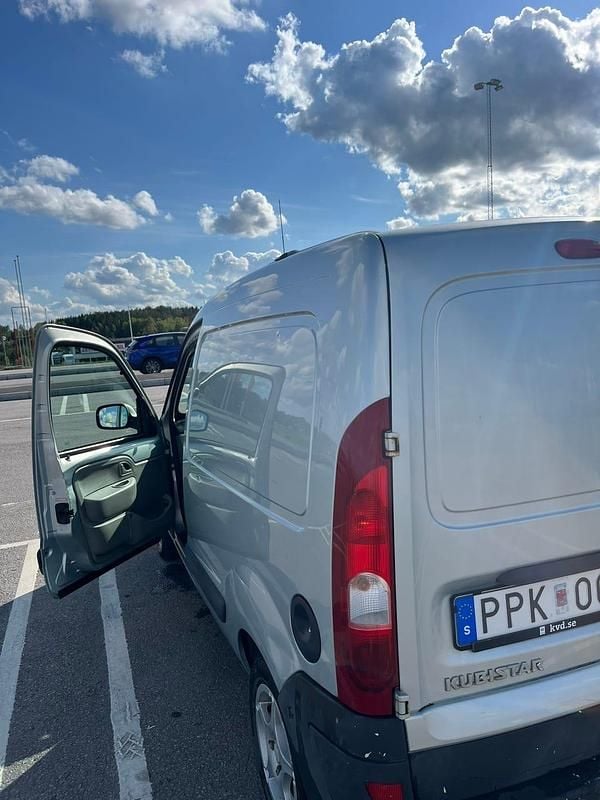 Begagnad Nissan Kubistar 84 HK (61 kW) 2009