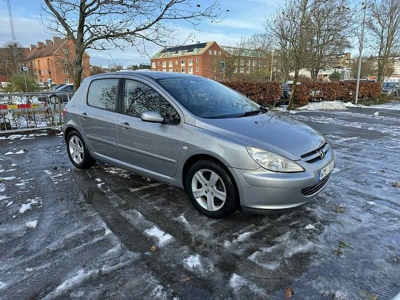 Begagnad 2005 Peugeot 307 Halvkombi | 26 000 kr (Marknadspris) - Bild 1/4