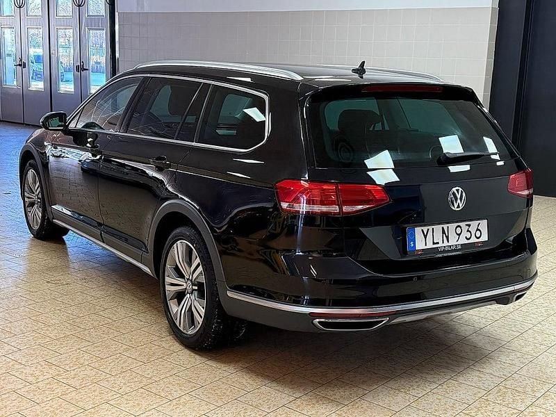 Begagnad VW Passat Alltrack 190 HK (139 kW) 2017 Svart Kombi