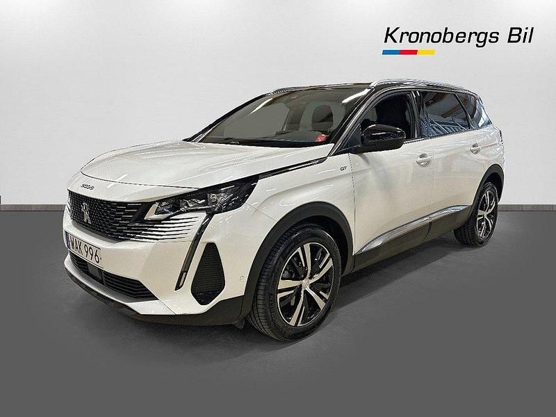 Vit necre Begagnad 2023 Peugeot 5008 GTi Minibuss | 318 500 kr (Marknadspris) - Bild 1/4