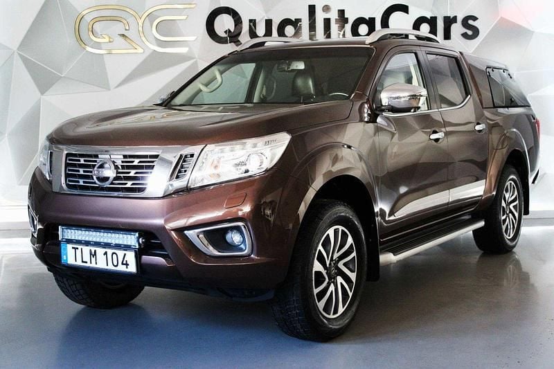Brun Begagnad 2016 Nissan Navara 360º Pickup | 258 900 kr (Dyr) - Bild 1/4