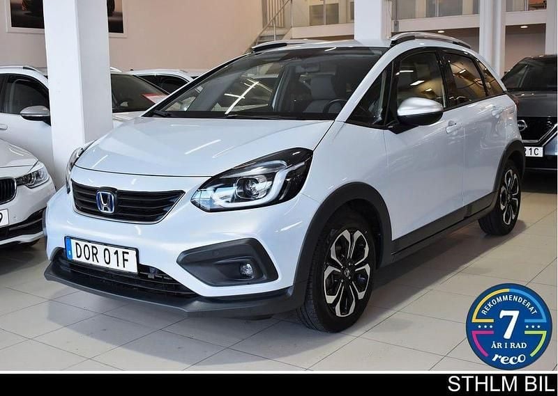 Vit Begagnad 2022 Honda Jazz Hybrid Halvkombi | 249 000 kr - Bild 1/4