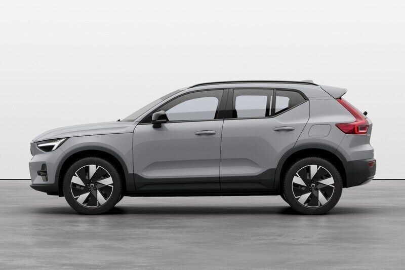 Grå Ny 2025 Volvo XC40 Single Motor Extended Range SUV | 562 900 kr - Bild 1/4