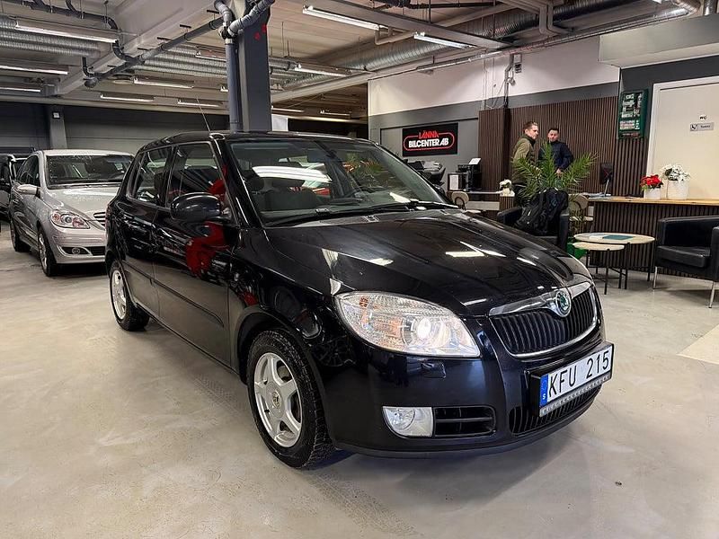 Begagnad Skoda Fabia Sport 69 HK (50 kW) 2009 Svart Halvkombi