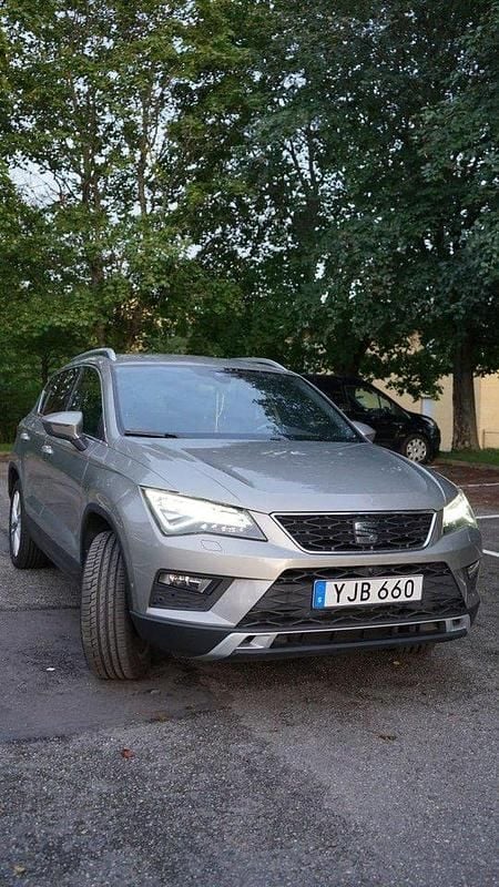 Brun Begagnad 2017 Seat Ateca 4Drive SUV | 180 000 kr (Marknadspris) - Bild 1/4