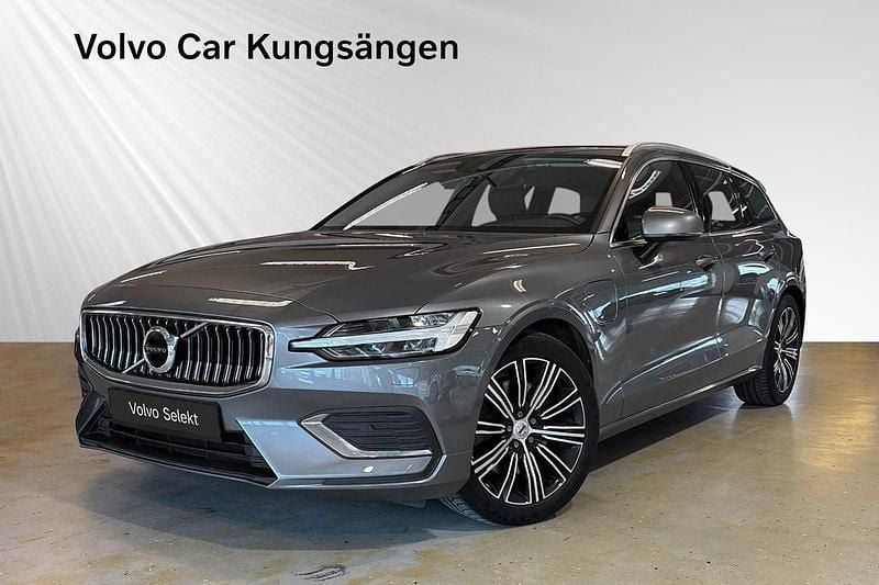 Grå Begagnad 2019 Volvo V60 Inscription Kombi | 319 900 kr (Marknadspris) - Bild 1/3