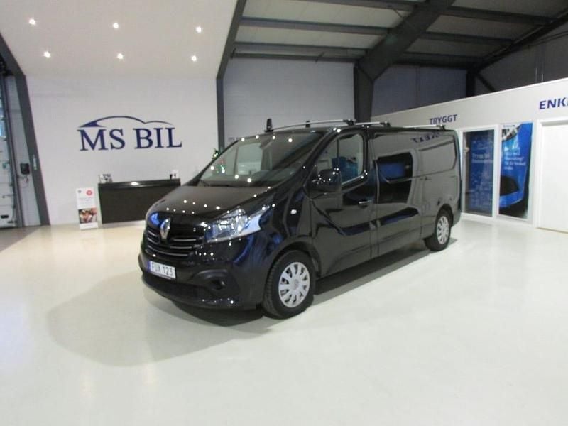 Svart Begagnad 2018 Renault Trafic Minibuss | 139 900 kr (Bra pris) - Bild 1/4