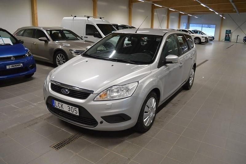 Grå Begagnad 2010 Ford Focus Trend Kombi | 35 000 kr (Dyr) - Bild 1/4