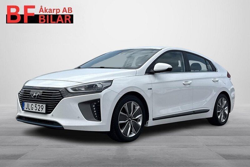 Vit Begagnad 2016 Hyundai Ioniq Eco Sedan | 144 500 kr (Marknadspris) - Bild 1/4