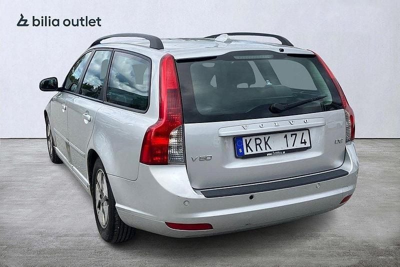 Begagnad Volvo V50 2011 Grå Kombi