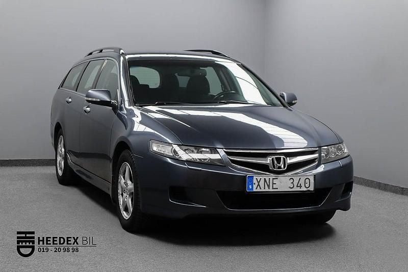 Begagnad Honda Accord Sport 140 HK (102 kW) 2005 Grå Kombi