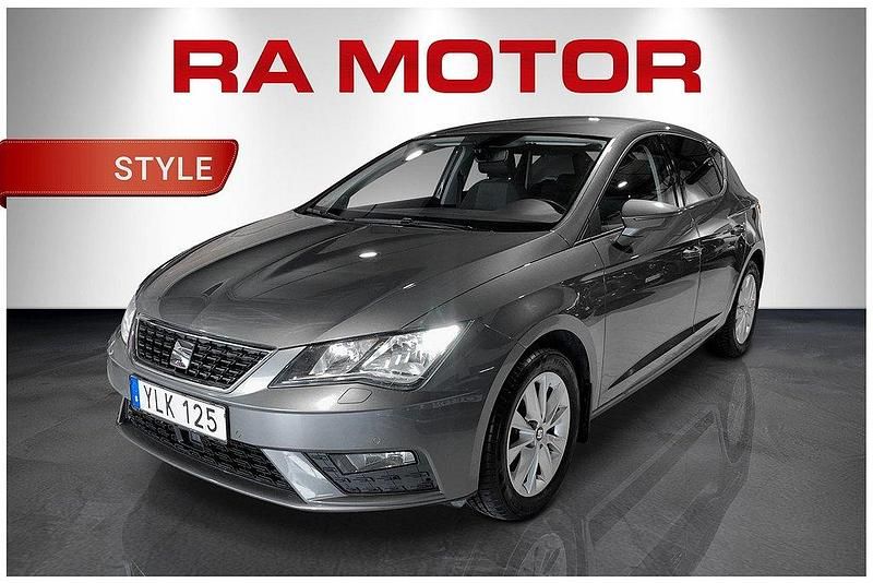 Grå Begagnad 2017 Seat Leon Style Halvkombi | 119 800 kr (Marknadspris) - Bild 1/4