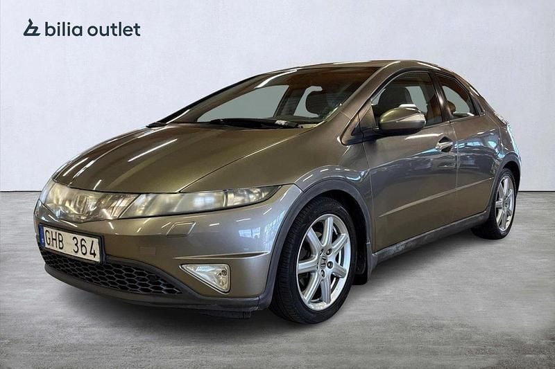 Mörkgrå Begagnad 2007 Honda Civic Halvkombi | 29 900 kr (Bra pris) - Bild 1/4
