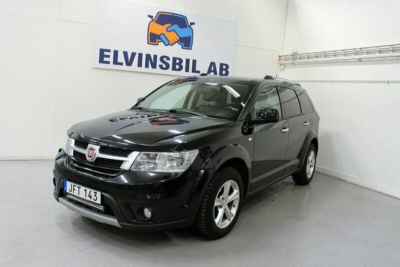 Begagnad Fiat Freemont 170 HK (125 kW) 2013 Svart SUV