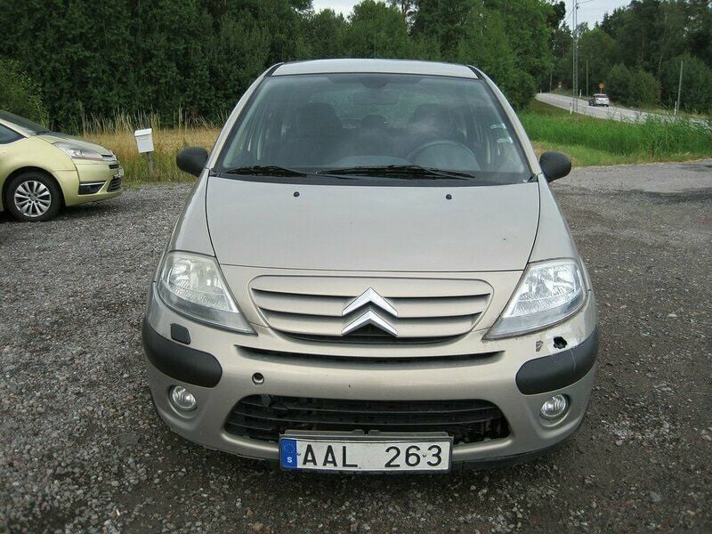 Ljusbrun Begagnad 2006 Citroën C3 Halvkombi | 13 500 kr (Bra pris) - Bild 1/4