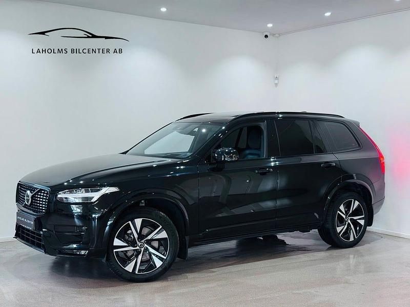 Svart Begagnad 2022 Volvo XC90 R-Design SUV | 569 900 kr (Marknadspris) - Bild 1/4
