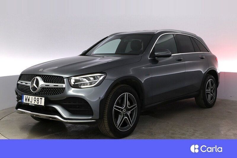Grå Begagnad 2021 Mercedes GLC300e AMG SUV | 399 900 kr (Superpris) - Bild 1/4