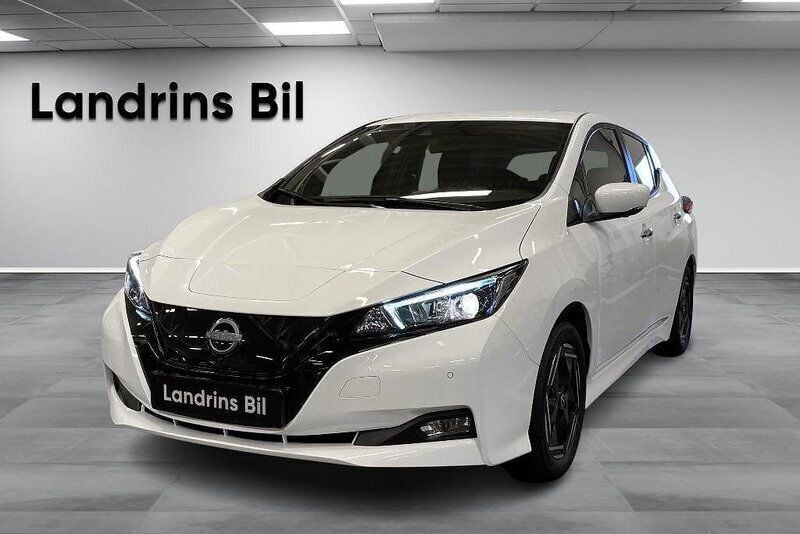 Vit Begagnad 2022 Nissan Leaf Acenta Halvkombi | 229 000 kr (Marknadspris) - Bild 1/4
