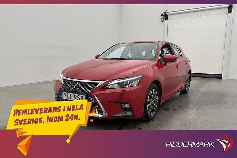 Röd Begagnad 2017 Lexus CT200h Halvkombi | 214 800 kr - Bild 1/3