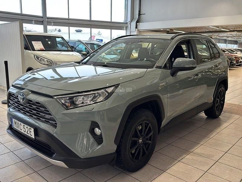 Begagnad Toyota RAV4 Hybrid Active 222 HK (163 kW) 2021 Grön SUV