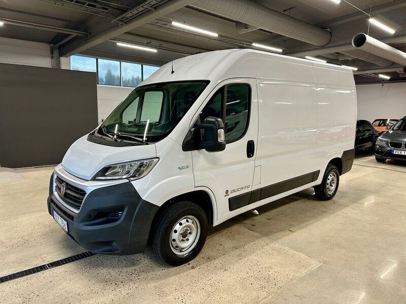 Vit Begagnad 2019 Fiat Ducato Van | 199 900 kr - Bild 1/4