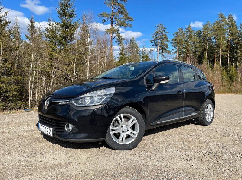 Svart Begagnad 2015 Renault Clio GrandTour Kombi | 76 000 kr (Marknadspris) - Bild 1/4