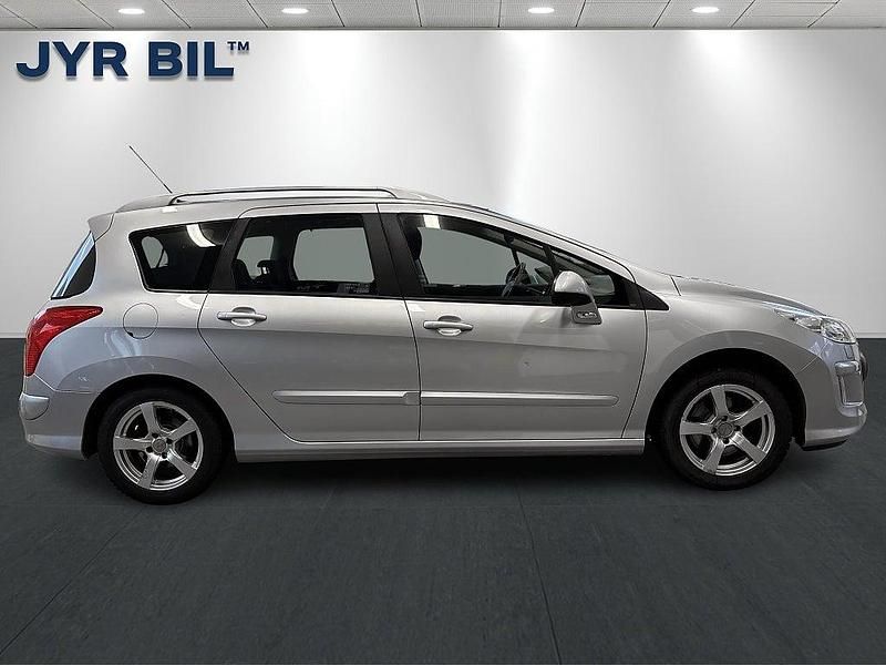 Begagnad Peugeot 308 SW 140 HK (102 kW) 2009 Grå Kombi