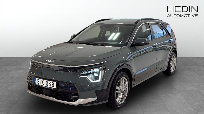 Grön Begagnad 2022 Kia Niro SUV | 319 900 kr - Bild 1/4