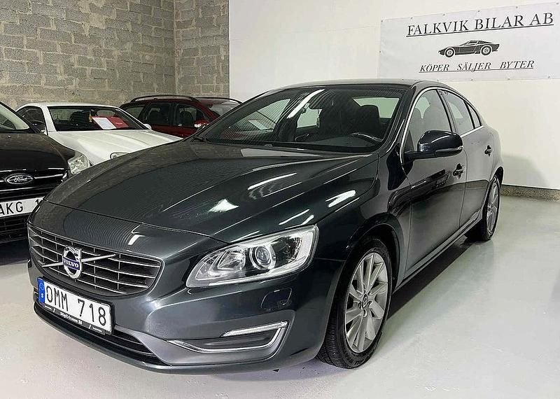 Begagnad Volvo S60 Momentum 136 HK (100 kW) 2013 Grå Sedan