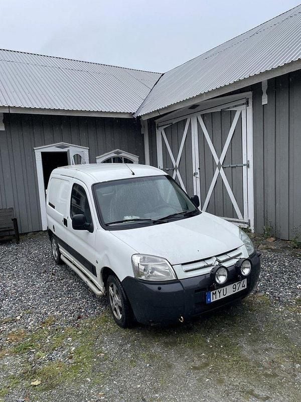 Vit Begagnad 2007 Citroën Berlingo | 17 000 kr (Marknadspris) - Bild 1/1