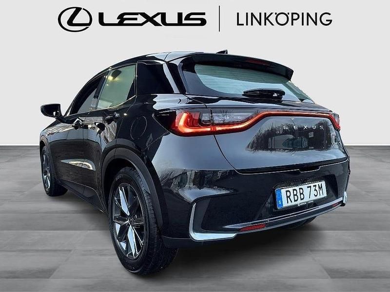 Begagnad Lexus LBX 136 HK (100 kW) 2024 Svart SUV