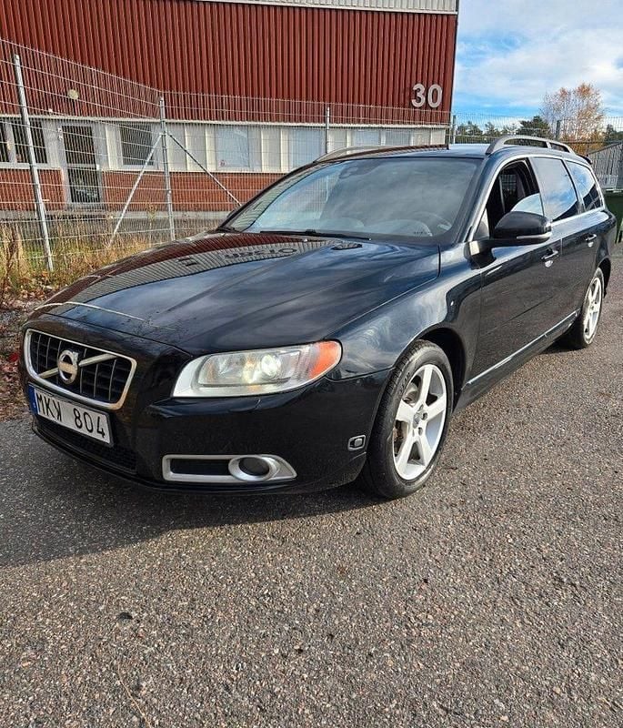 Svart Begagnad 2012 Volvo V70 Momentum Kombi | 86 900 kr (Bra pris) - Bild 1/4