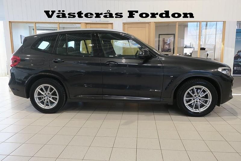 Grå Begagnad 2018 BMW X3 M Sport SUV | 339 900 kr (Lite dyr) - Bild 1/4