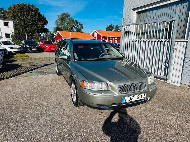 Ljusgrön Begagnad 2006 Volvo V70 Business Edition Kombi | 59 900 kr (Dyr) - Bild 1/4