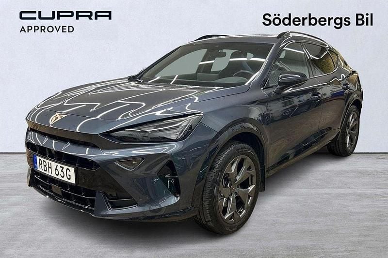 Mörkgrå Begagnad 2024 Cupra Formentor SUV | 354 500 kr (Dyr) - Bild 1/4
