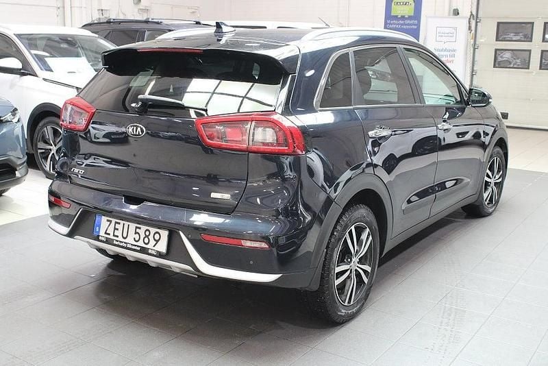 Begagnad Kia Niro Advance 141 HK (103 kW) 2017 Blå SUV