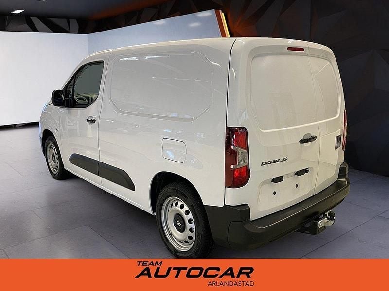Ny Fiat Doblò 101 HK (74 kW) 2025 Vit Minibuss