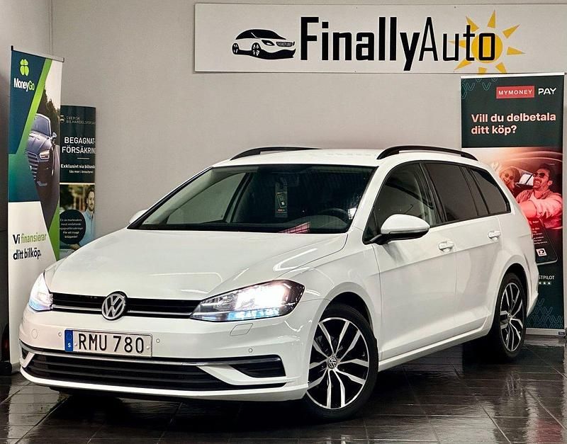 Vit Begagnad 2018 VW Golf VII SE Kombi | 139 900 kr (Marknadspris) - Bild 1/4