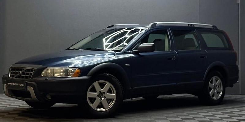 Blå Begagnad 2005 Volvo XC70 Kombi | 49 900 kr (Marknadspris) - Bild 1/4