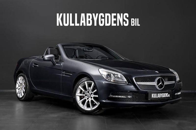 Mörkgrå Begagnad 2012 Mercedes SLK200 Cab | 229 000 kr - Bild 1/4