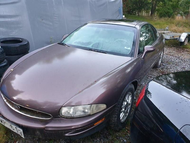 Begagnad 1995 Buick Riviera Sportkupé | 30 000 kr - Bild 1/4