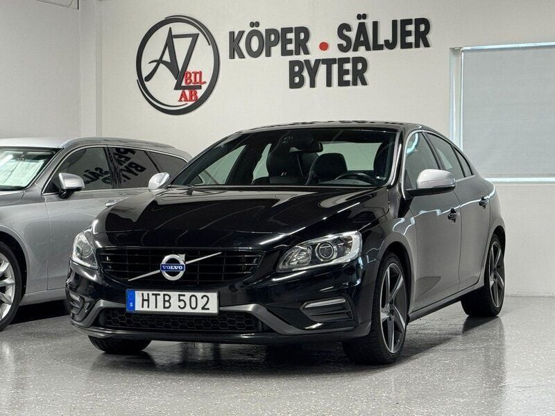 Svart Begagnad 2015 Volvo S60 R-Design Sedan | 124 900 kr (Bra pris) - Bild 1/4
