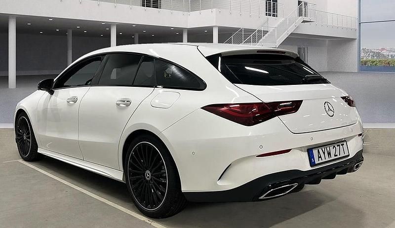 Begagnad Mercedes CLA200 Premium 163 HK (119 kW) 2024 Polarvit Kombi
