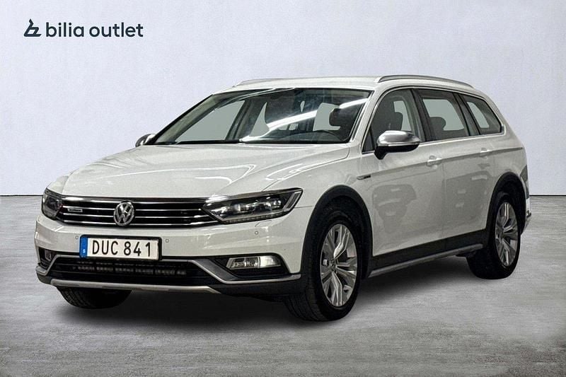 Vit Begagnad 2018 VW Passat Alltrack Kombi | 179 900 kr (Bra pris) - Bild 1/3
