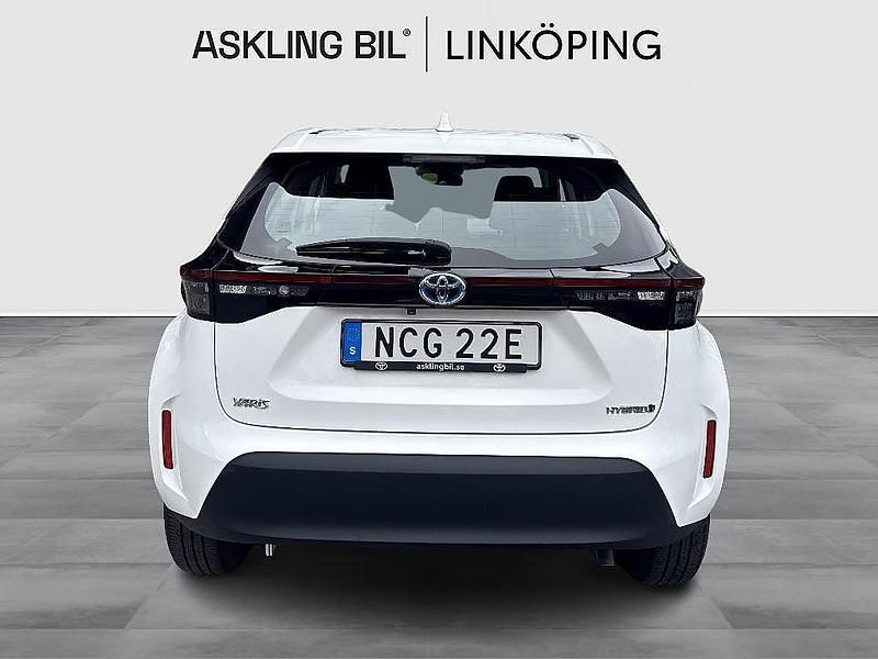Begagnad Toyota Yaris Cross Active 116 HK (85 kW) 2021 Vit SUV