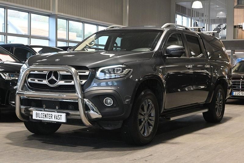 Grå (stengrå metallic) Begagnad 2018 Mercedes X250 Pickup | 249 000 kr (Dyr) - Bild 1/4